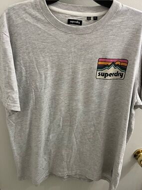 Superdry Graphic Tee 
Men’s XL